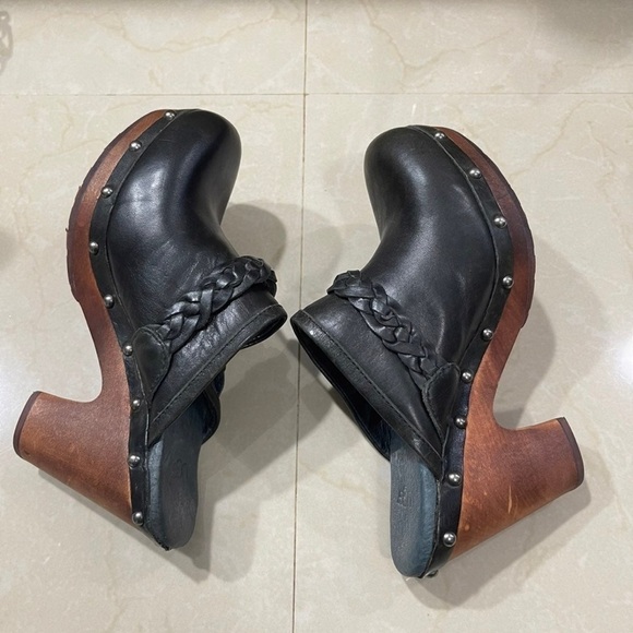 UGG clog shoes 6 - Picture 6 of 10